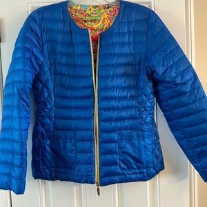 Excellent condition.  Reversible light weight jacket